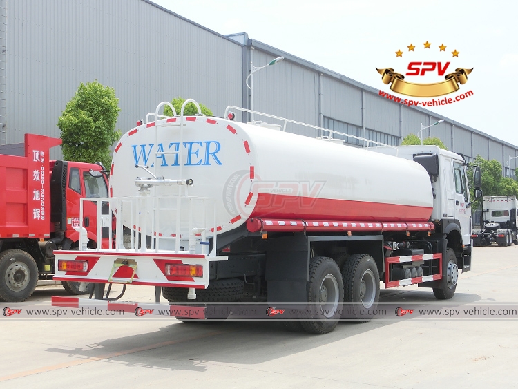 Water Spraying Truck Sinotruk - RB